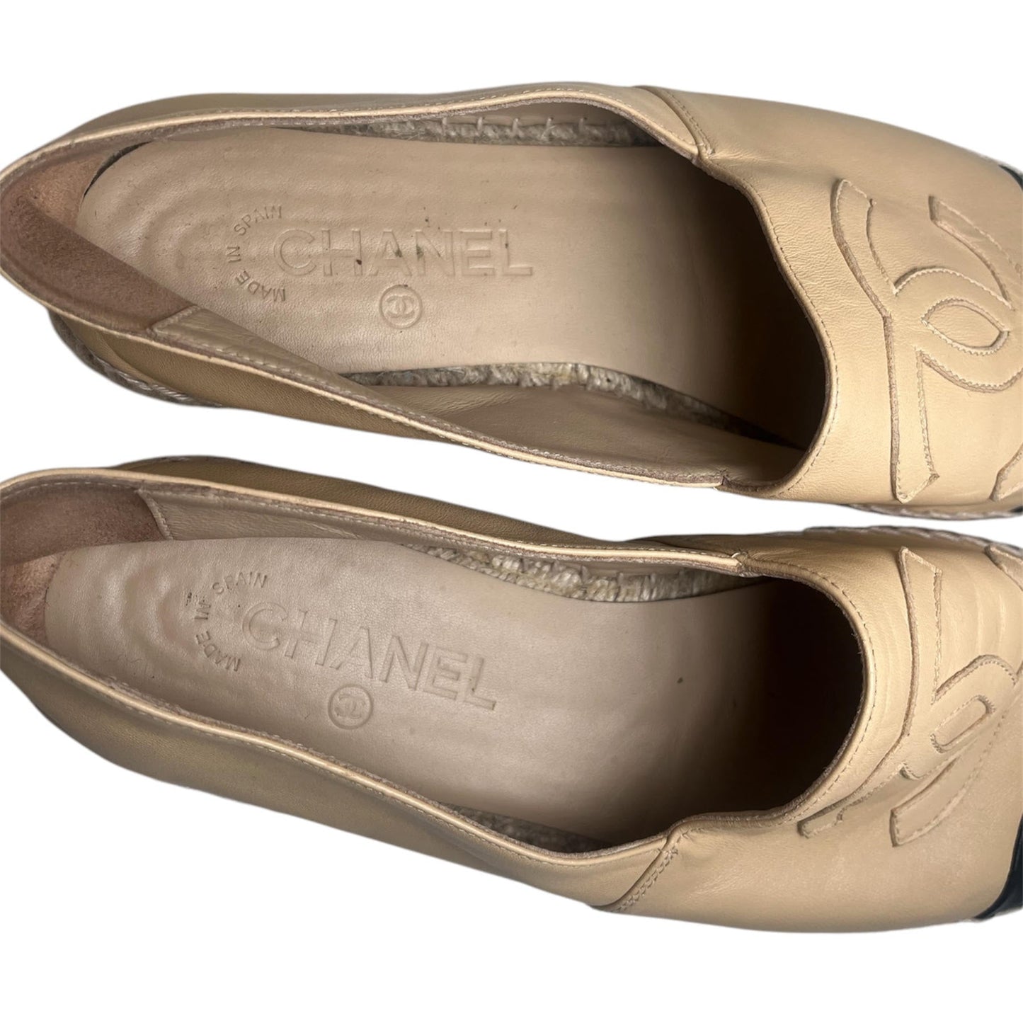 Chanel Interlocking CC Logo Leather Espadrilles (Size 41)