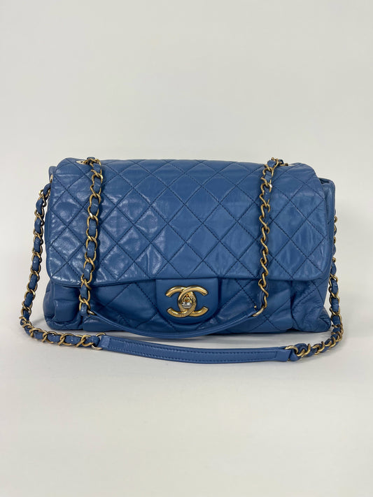 Chanel Iridescent Blue Quilted Leather Chic Quilt Flap Bag